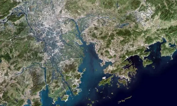 长三角在“扩张”，大湾区却在“收缩”，信号很不寻常